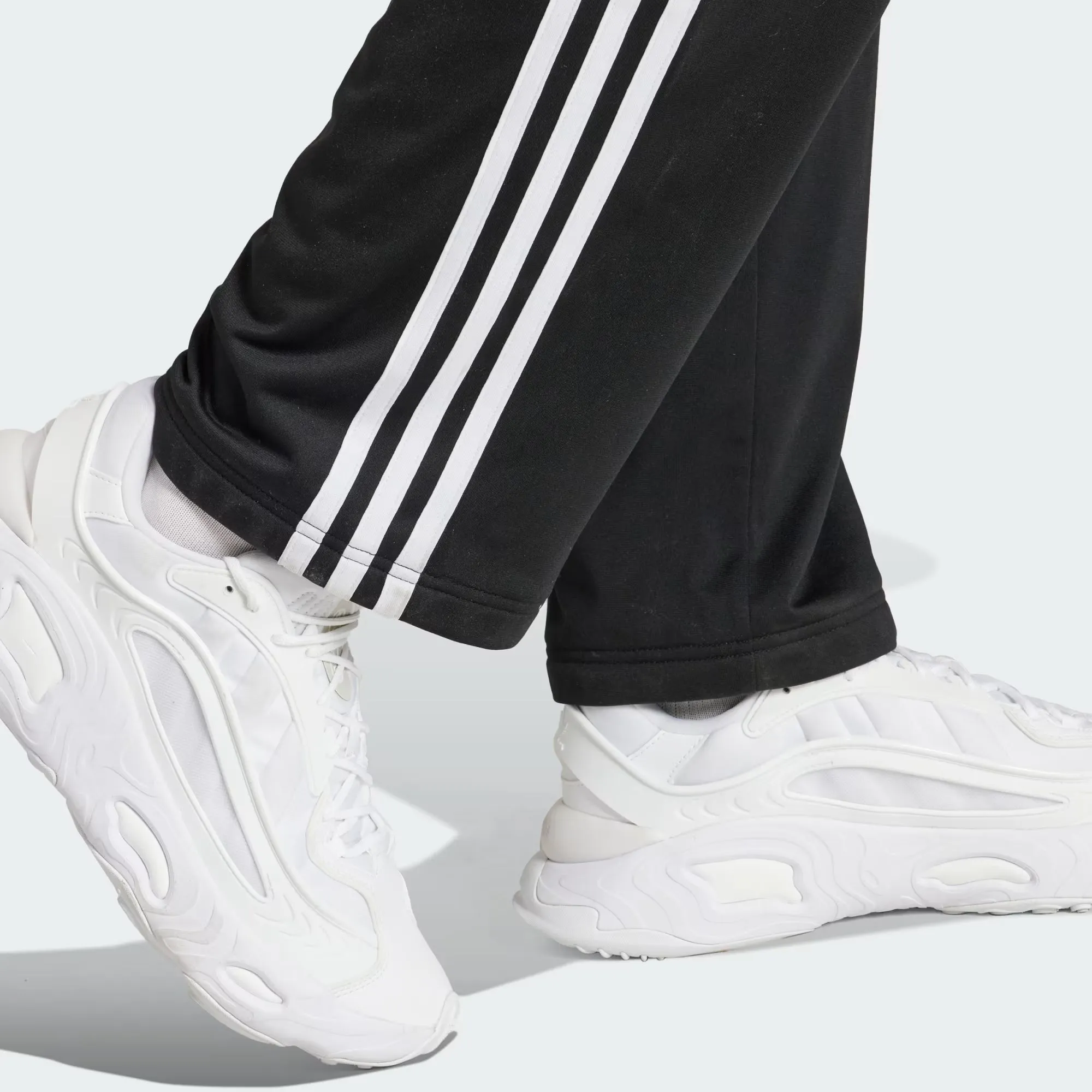 Adidas Originals | KORN TRACK PANTS  { BLACK