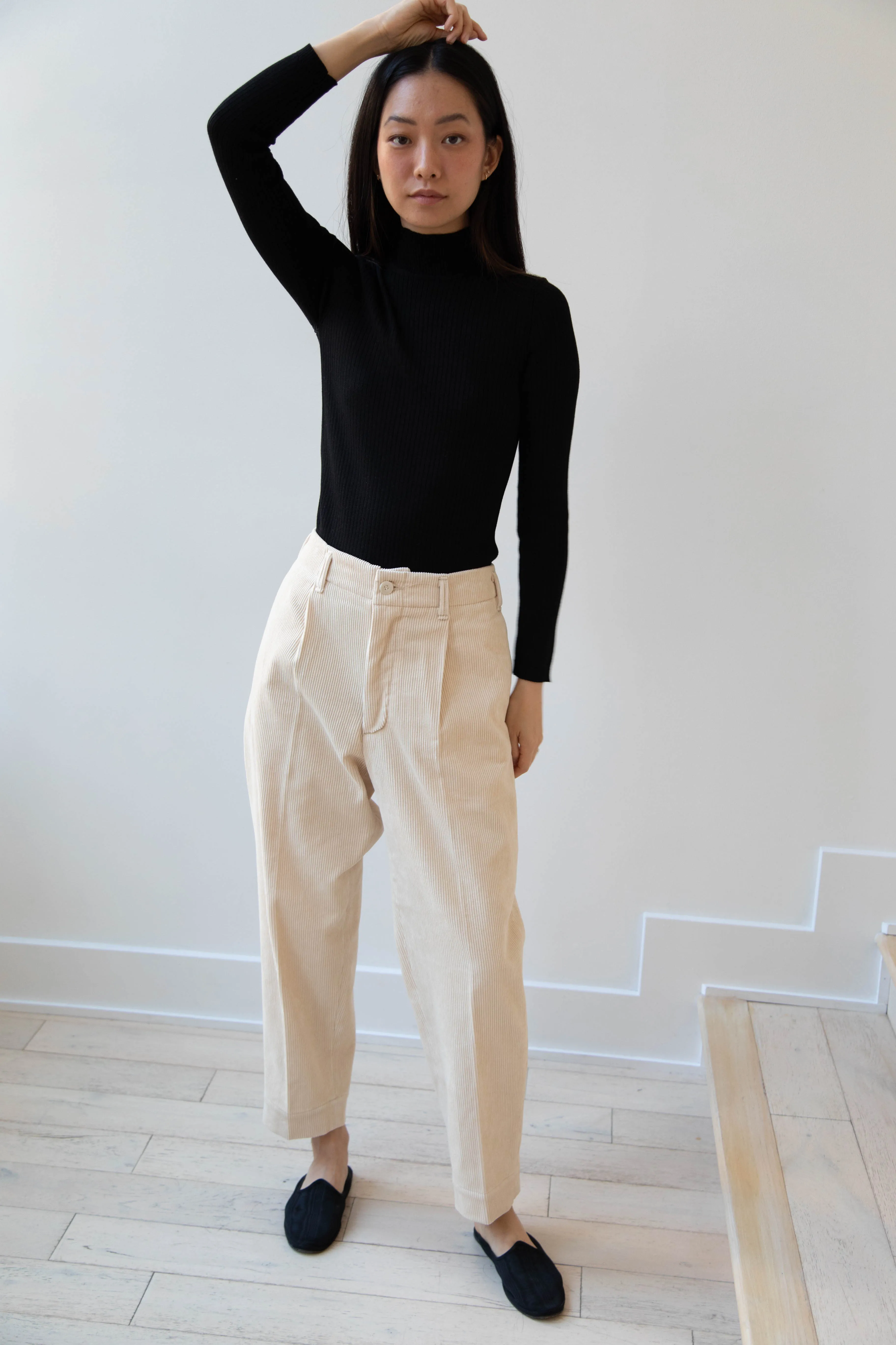 Aseedonclöud | HW Corduroy Slacks in Off White