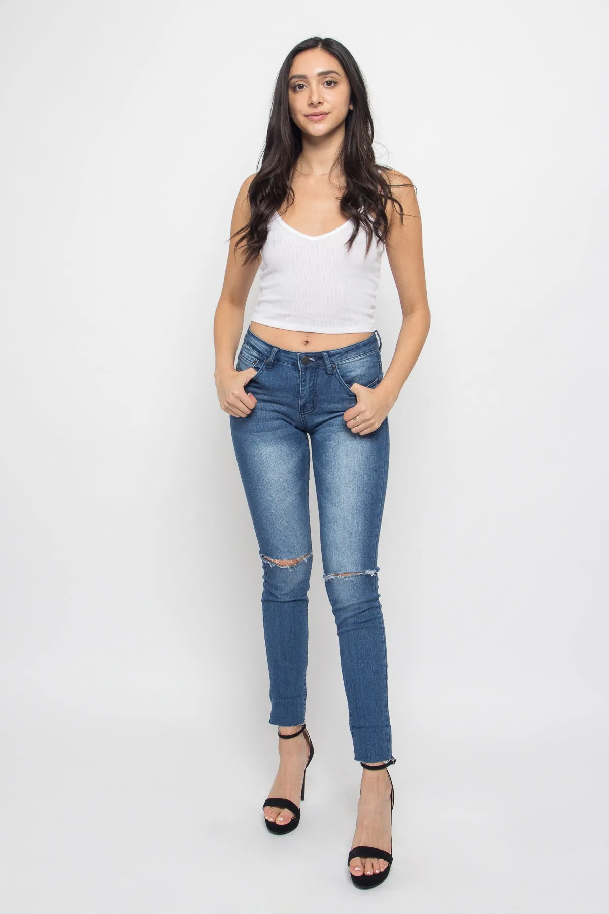 Basic Cropped V-Neck Cami Top