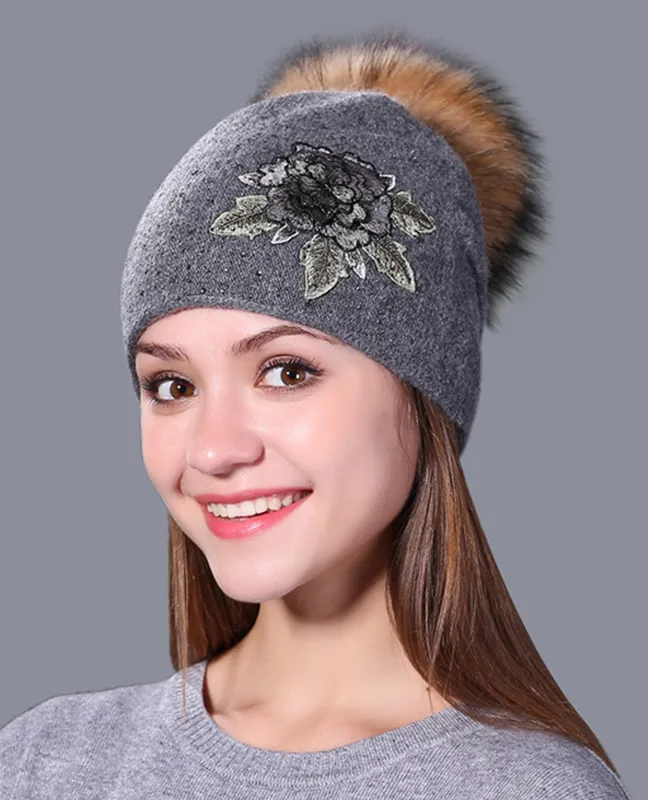 embroidery mink fur Beanie