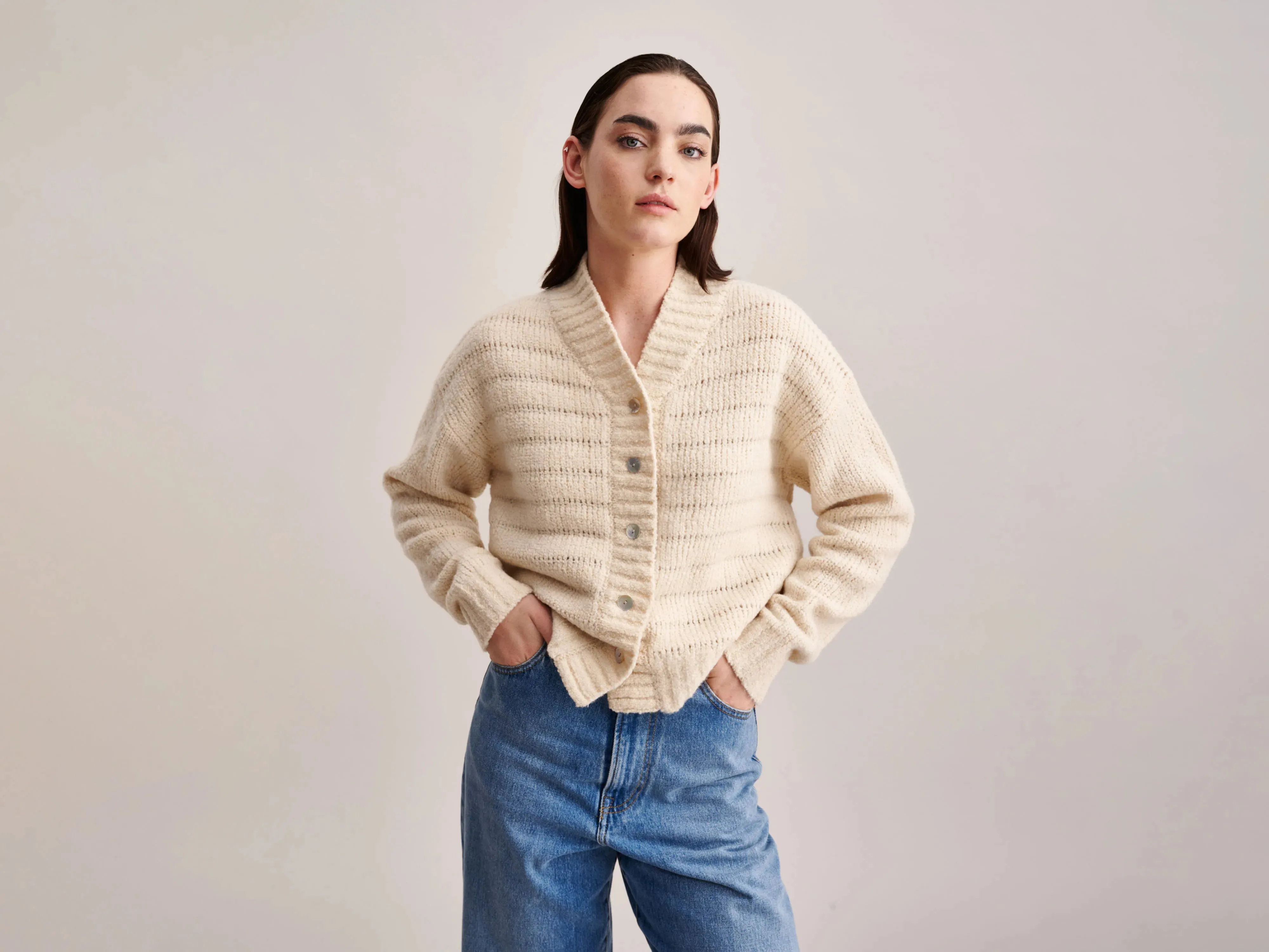 Gyel Cardigan (232 / W / IVORY)