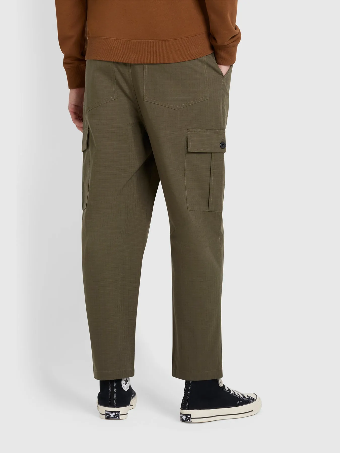 Hawtin Relaxed Tapered Fit Cargo Trousers In Olive Green