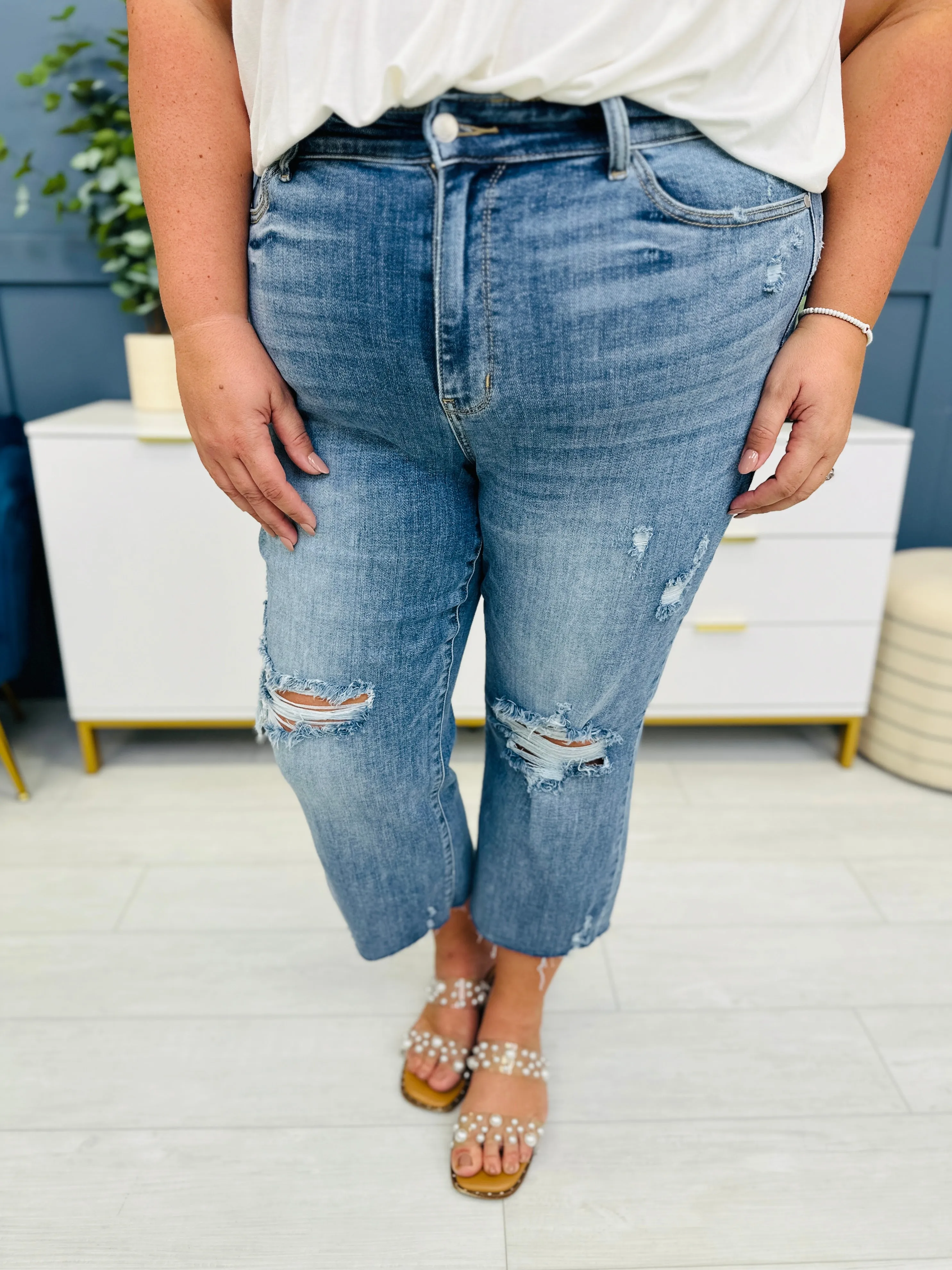 Judy Blue REG/CURVY Crop You Out Wide Leg Cropped Jeans