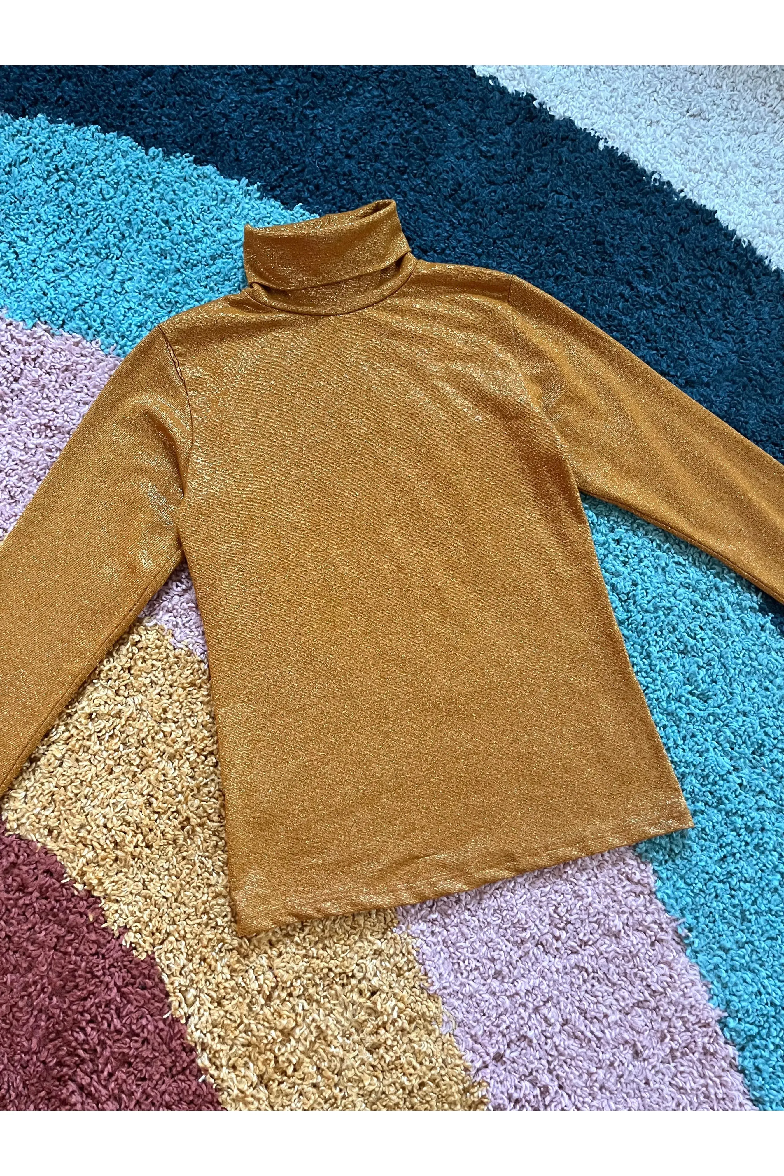 Vintage 70s-80s Ultra Sparkly Gold Turtleneck